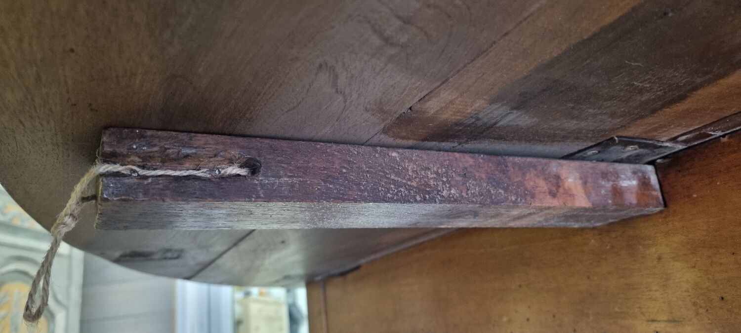 Oval table directorate early 19th