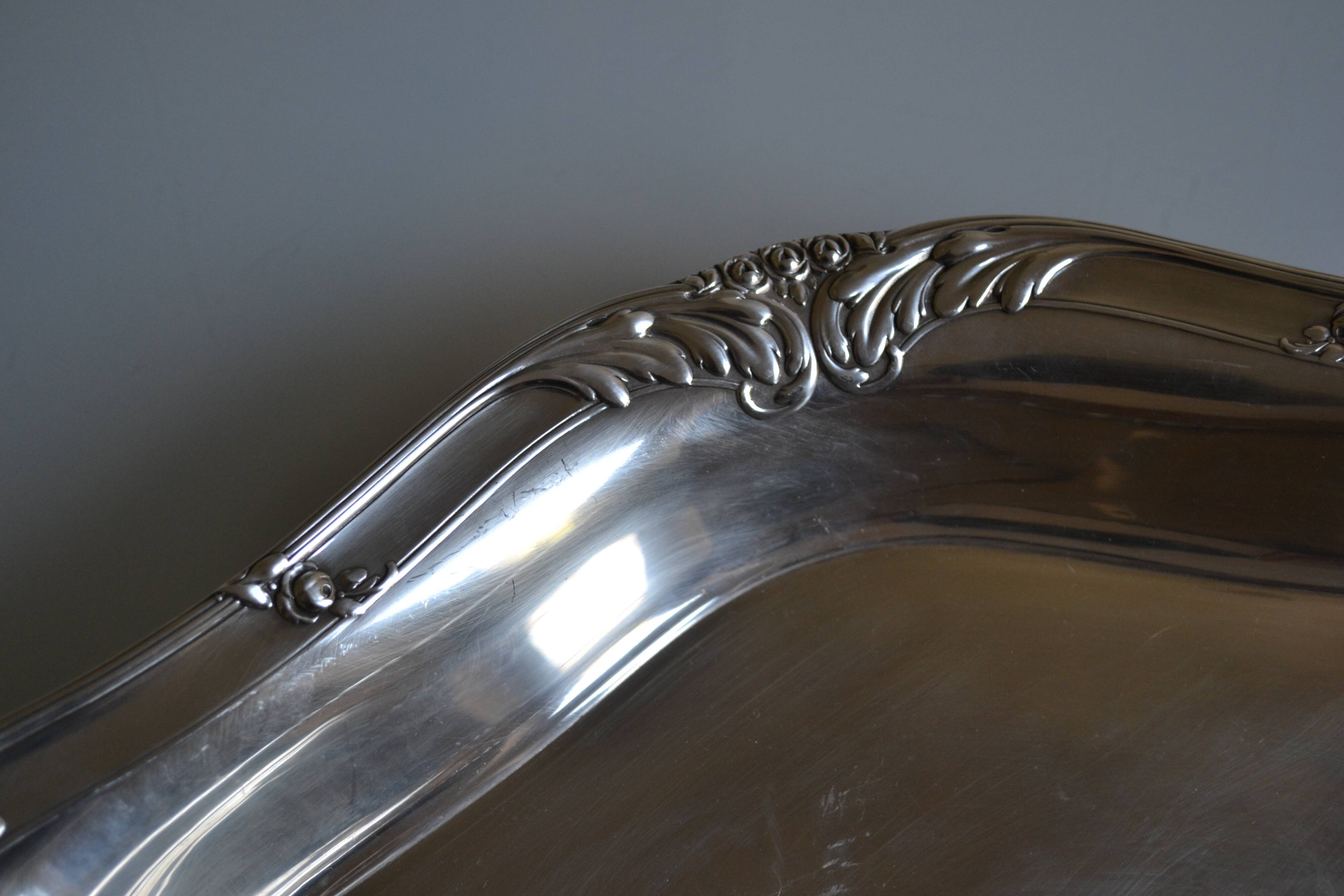 Flat basket cup in silver metal