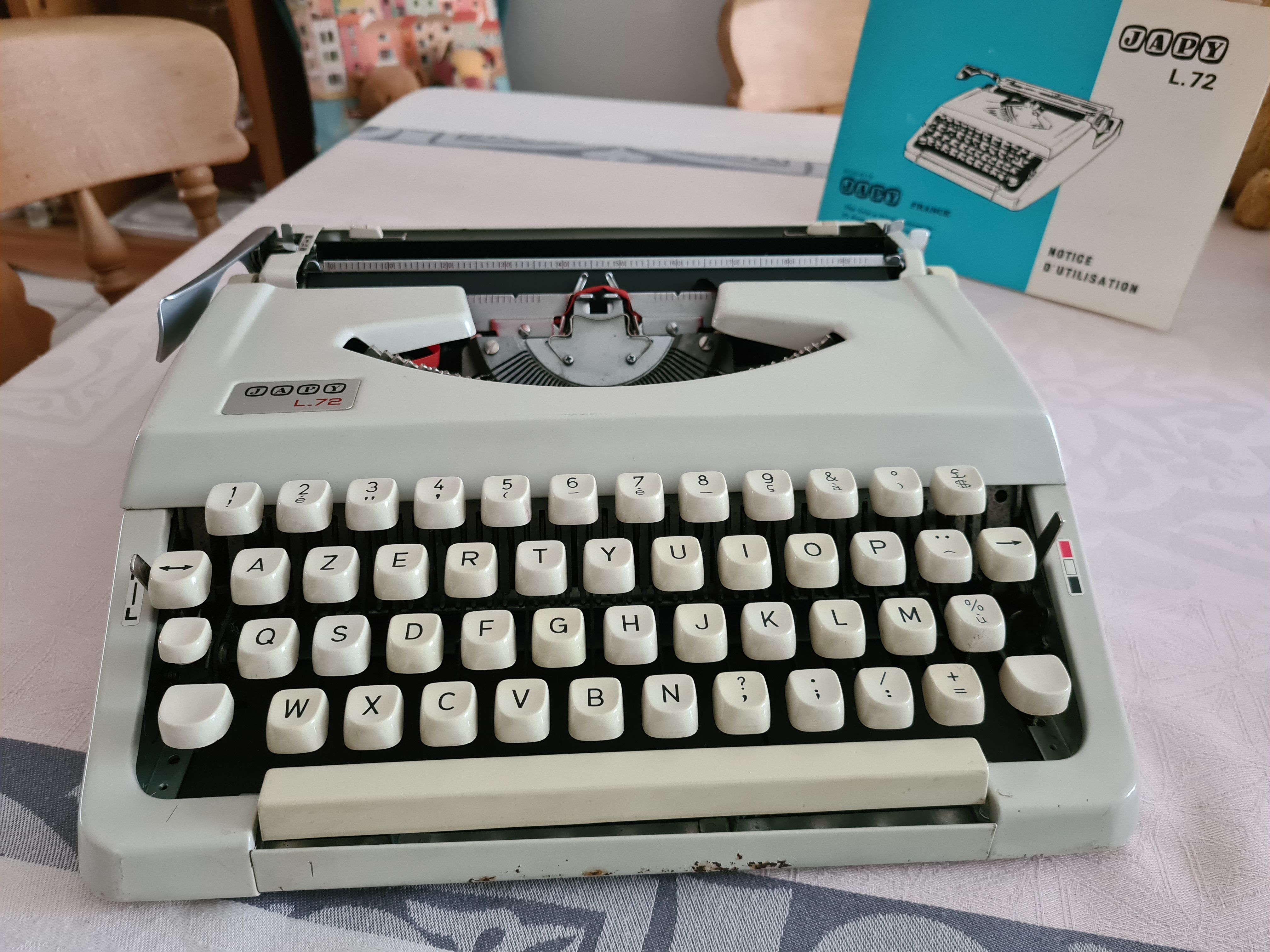 Japy L.72 70s typewriter