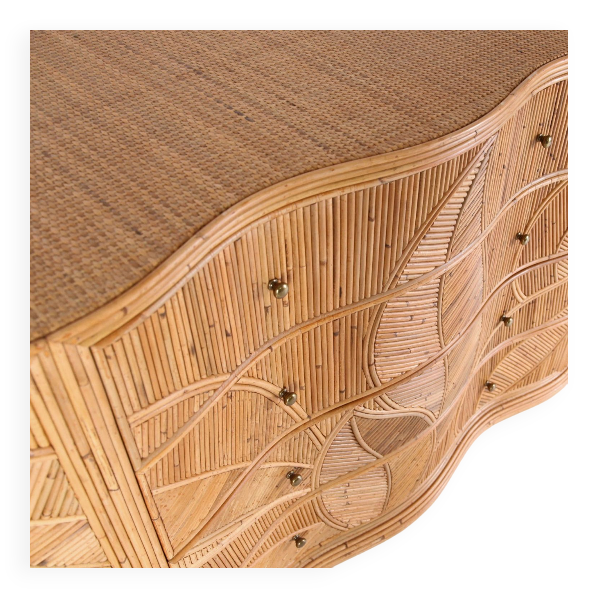 Curved chest of drawers with 4 rattan drawers