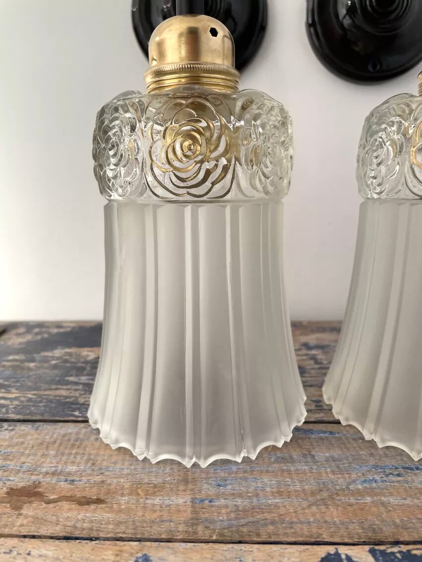Paire d’appliques vintage en verre ciselé Art Déco