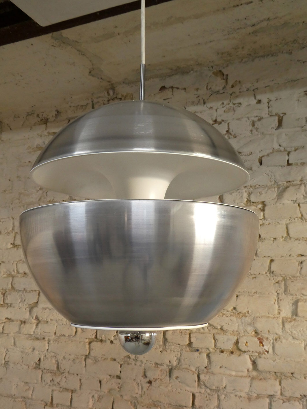 Suspension fontaine by bertrand balas for raak, 1970