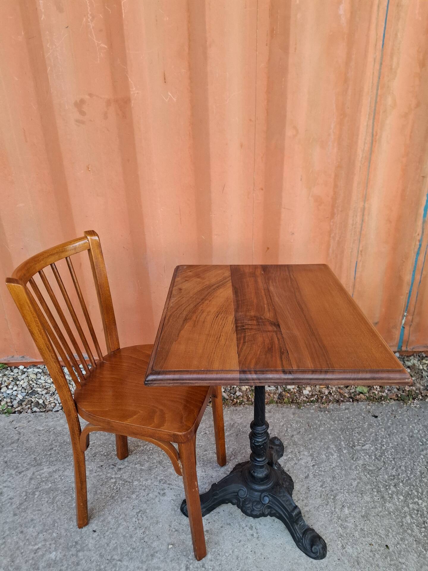 Bistro table