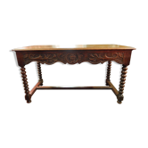 Oak table forming garden