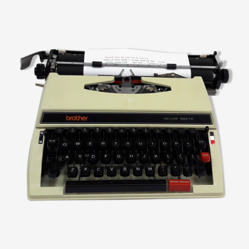 Typewriter Brother Deluxe 662 TR vintage year 70/80