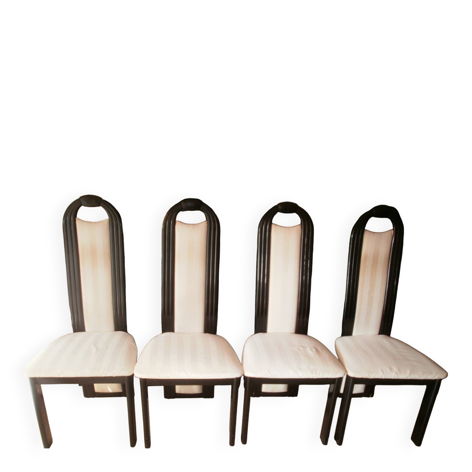 4 chaises contemporaines