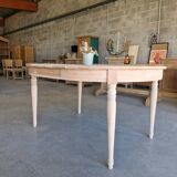 Round table solid cherry with extensions