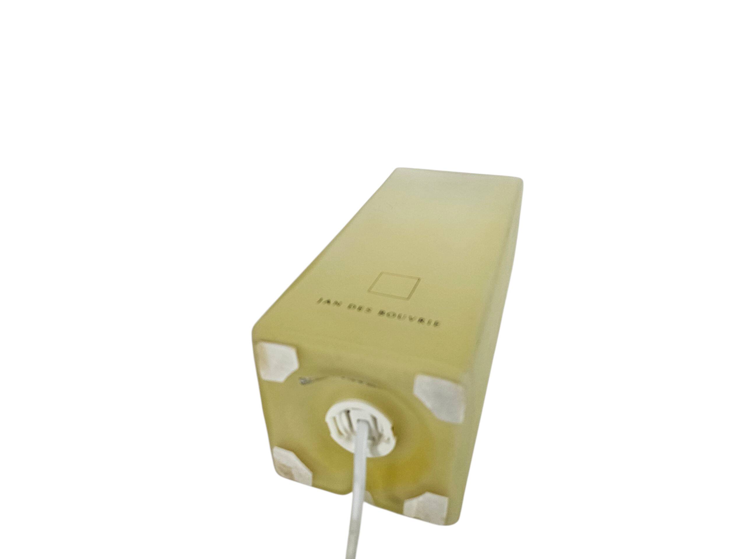 Dutch design - Icecubic lamp - Boxford Holland - Jan des Bouvrie - table la