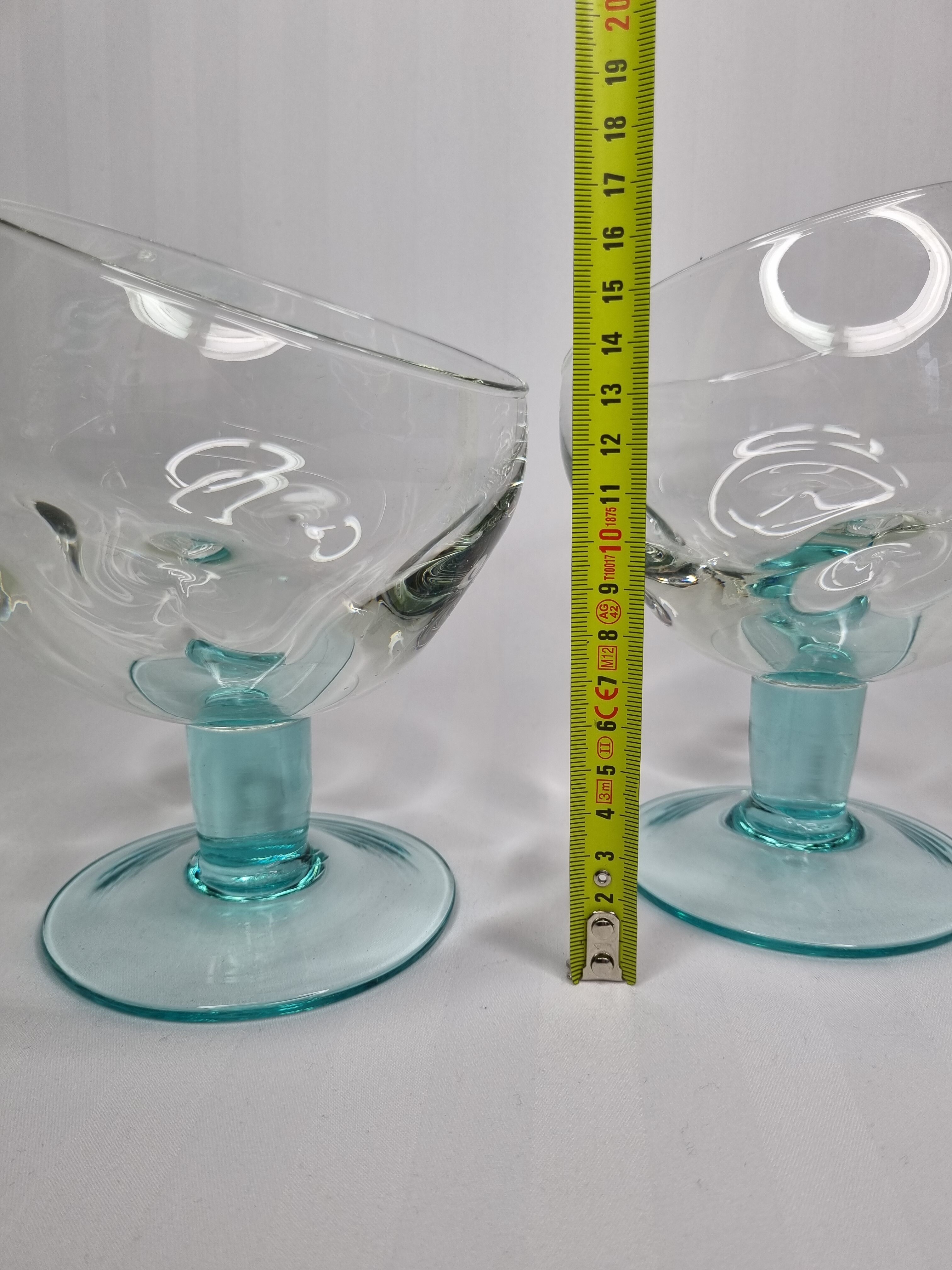 Pair of standing glass cups, 16 cm, blue