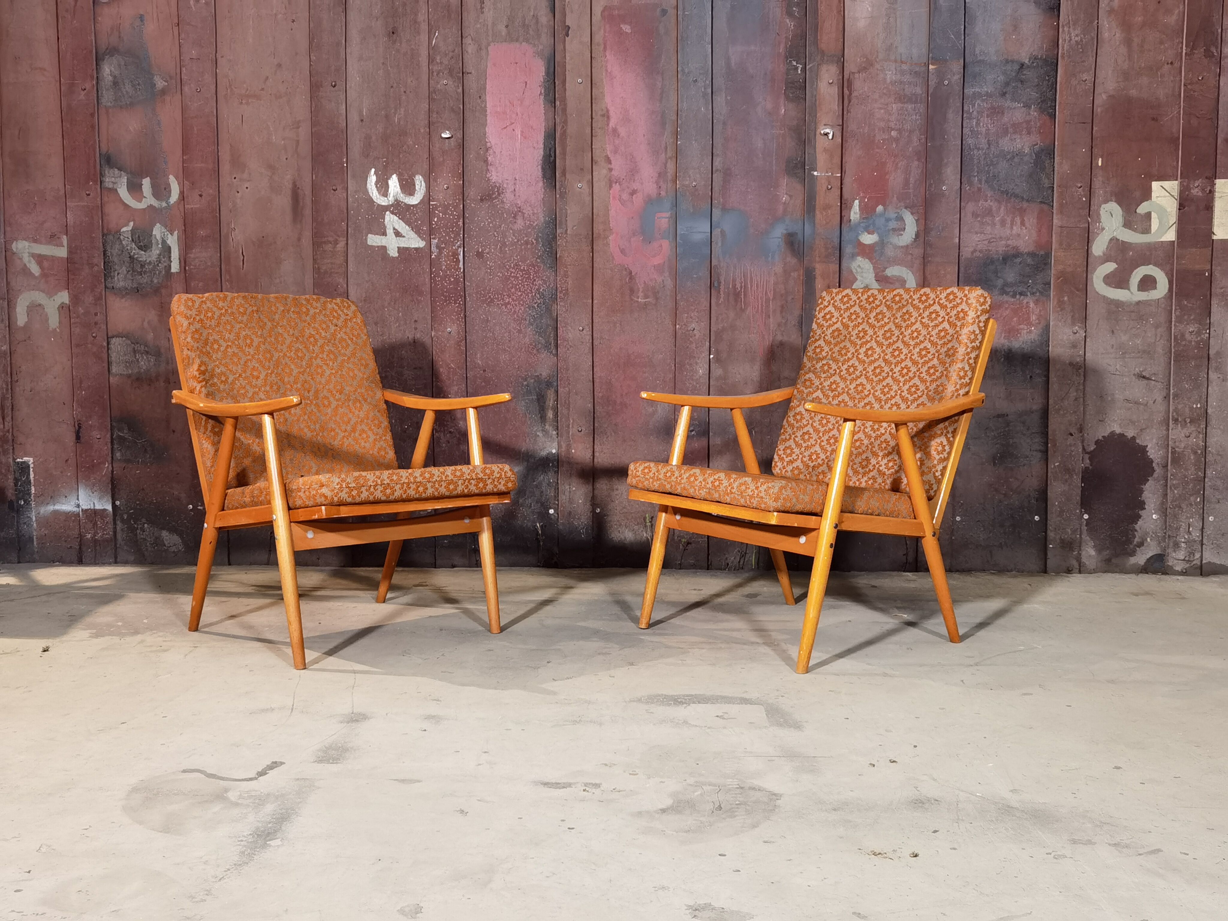 Paire de fauteuils Thonet Boomerang