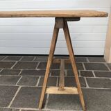 Winegrower's farm table