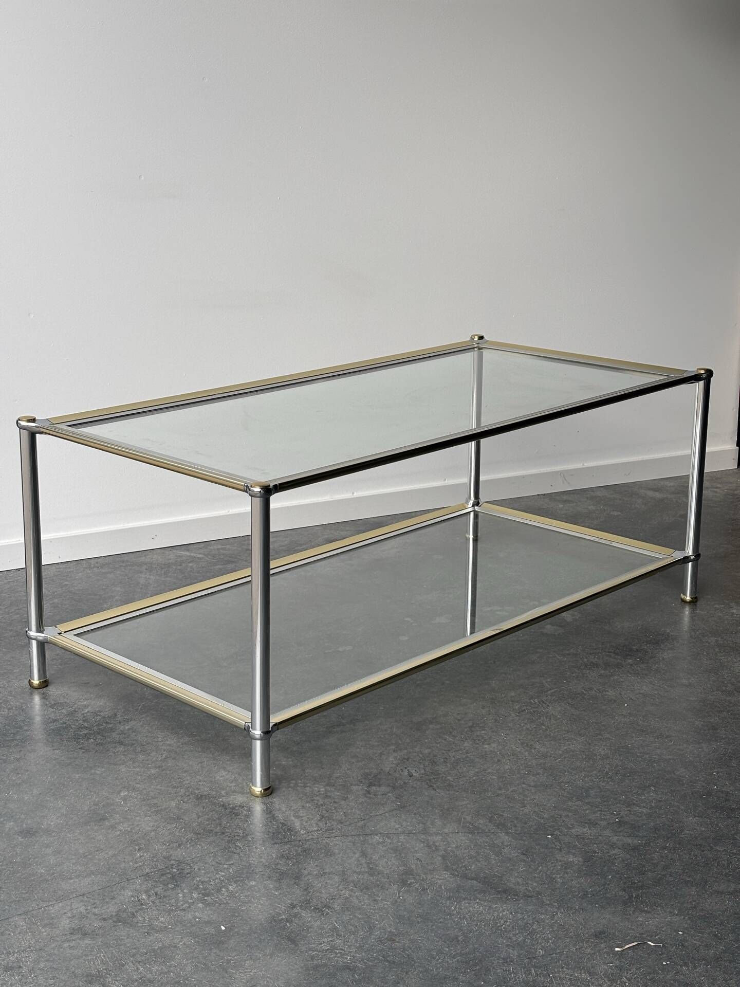 Table basse en métal chromé, doré et verre, 1970