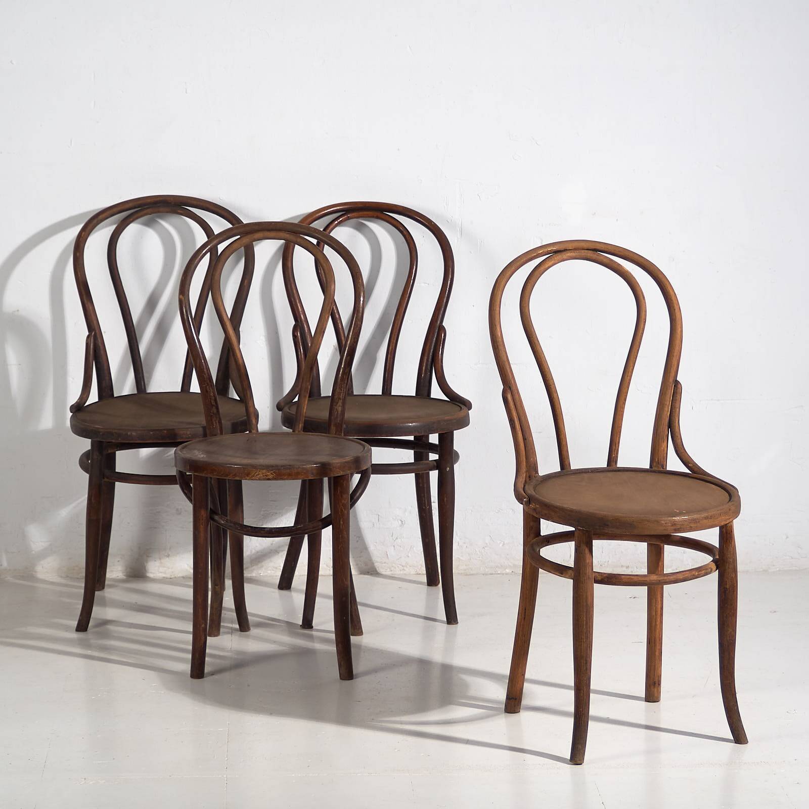 Antique Thonet Chairs No. 18 (c.1920). Set of 4 pieces #11