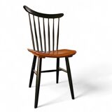 Set of 2 spindle back dining chairs, curved seating, teak wood seat, 1960s, Pastoe Holland, 1970s