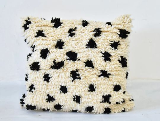 Moroccan polka dot carpet pillow 45x45cm