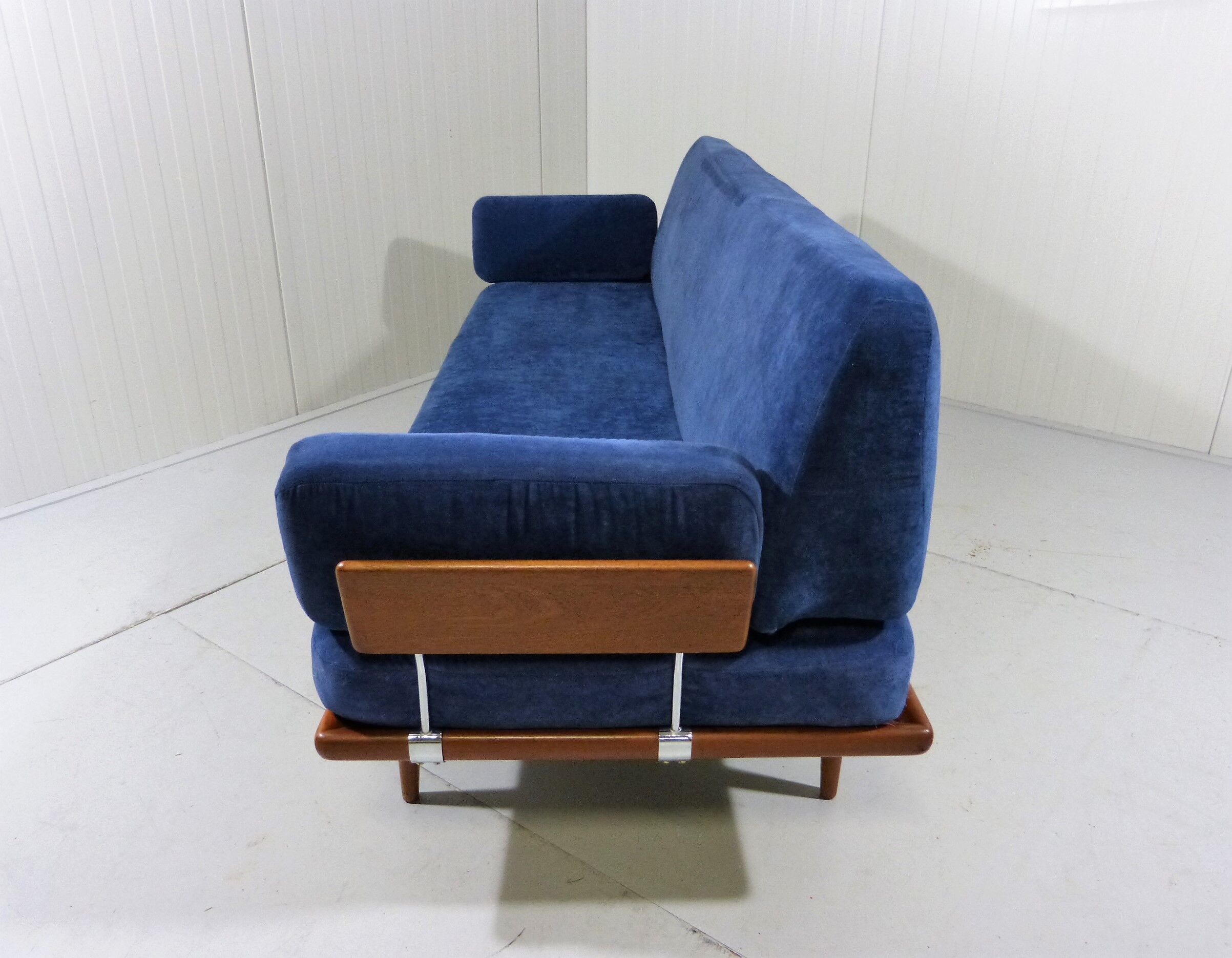 Daybed minerva par Peter Hvidt & Orla Mølgaard-Nielsen pour France & Søn, Denmark