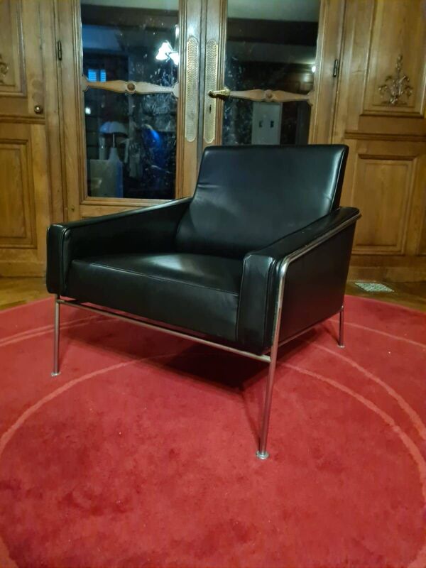 Fauteuil de la série 3300 d'Arne Jacobsen