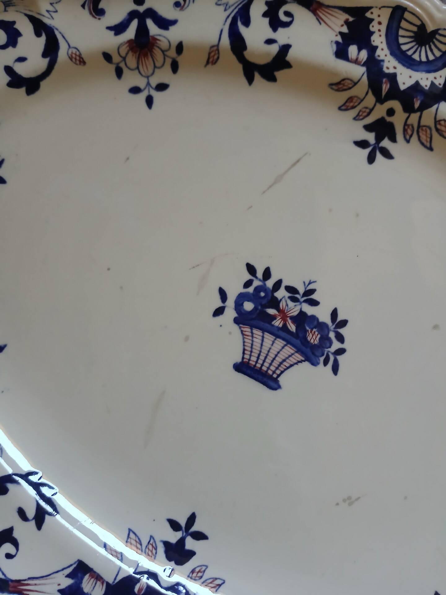 2 oval dishes in ironstone from Longchamp