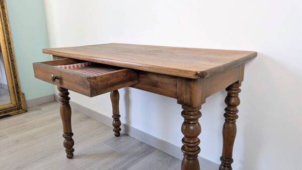 Ancienne table à écrire style Napoléon III en bois à pieds tournés