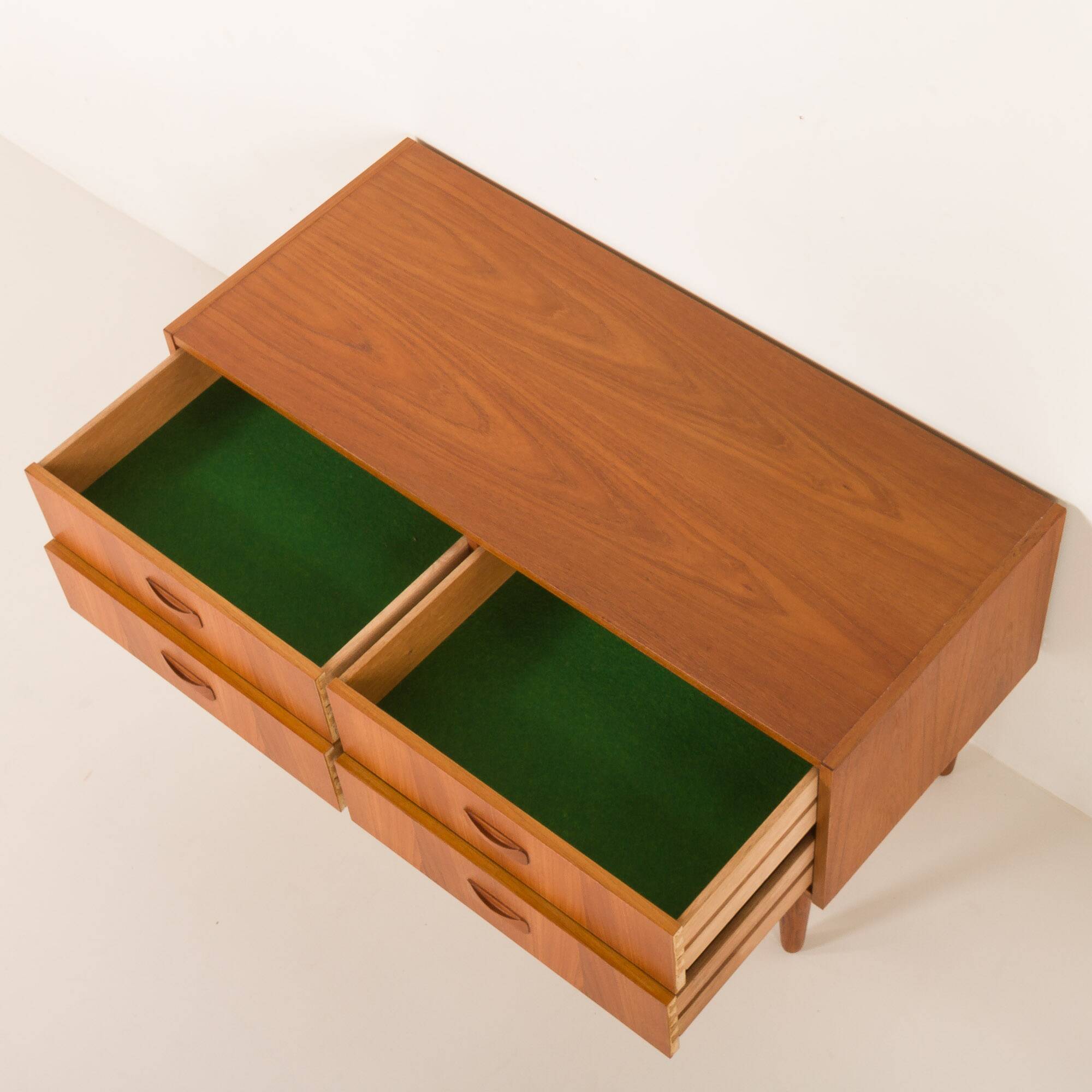 Small Danish teak sideboard with 4 drawers, 1960s