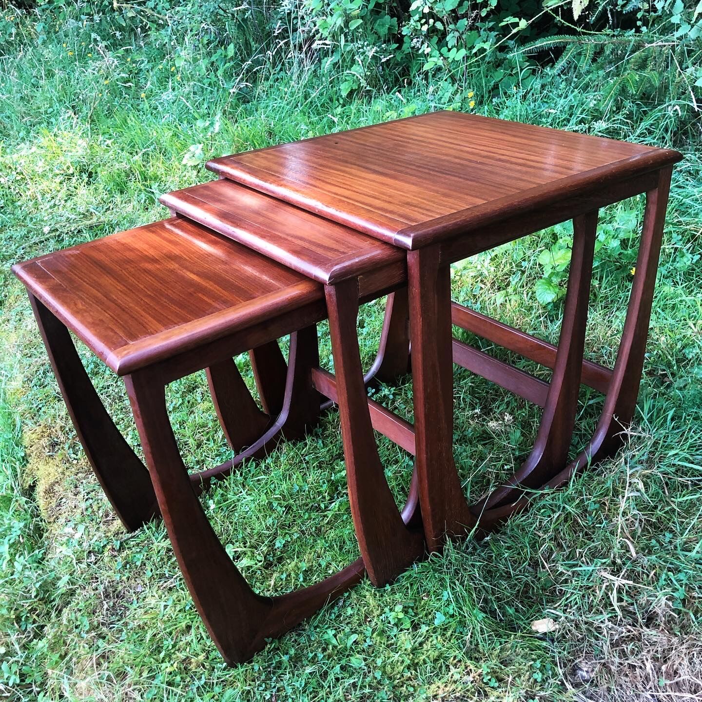 G-Plan pull-out tables