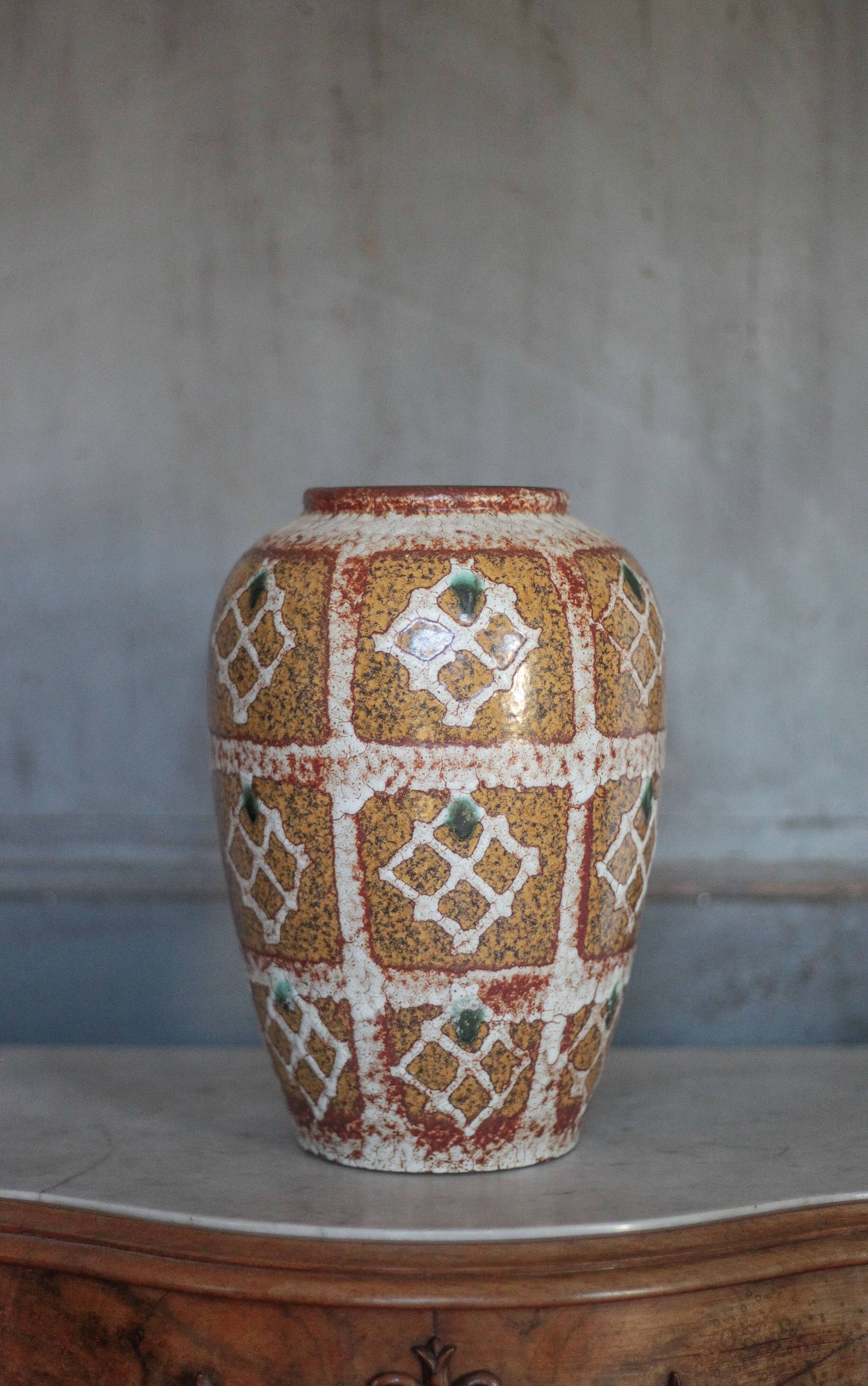 West German Jasba Keramik vase, marked 126/28, flower pot