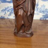Vierge à l'Enfant de style néo-Gothique en résine patinée imitant le bois