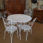 Garden furniture in wrought iron dating early twentieth