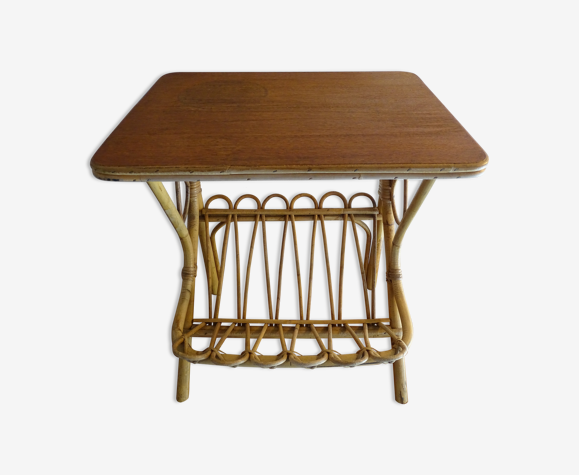 Table d'appoint porte revue rotin vintage 1960