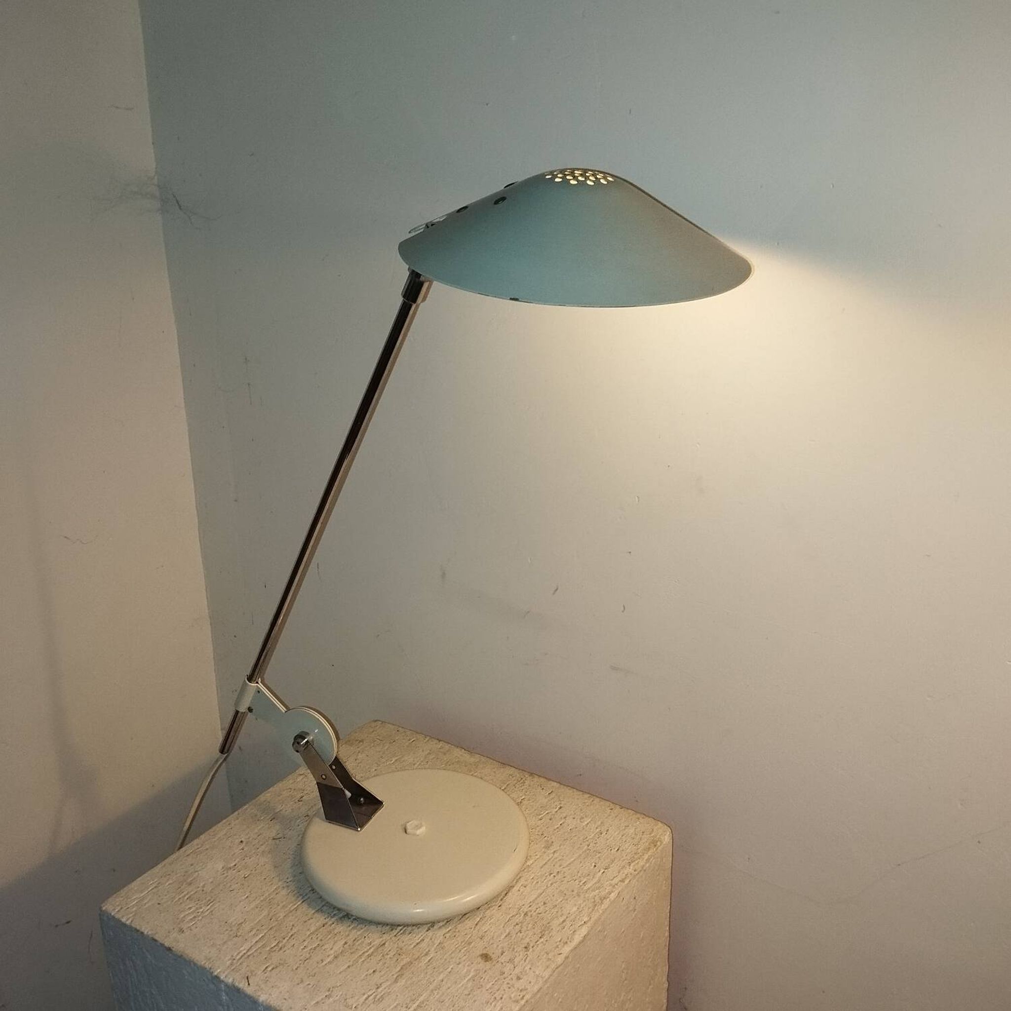 70s design articulated desk lamp