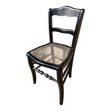 Petite chaise ancienne noire