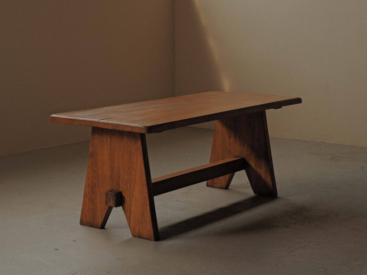Brutalist dining table in solid oak, France, circa 1980.