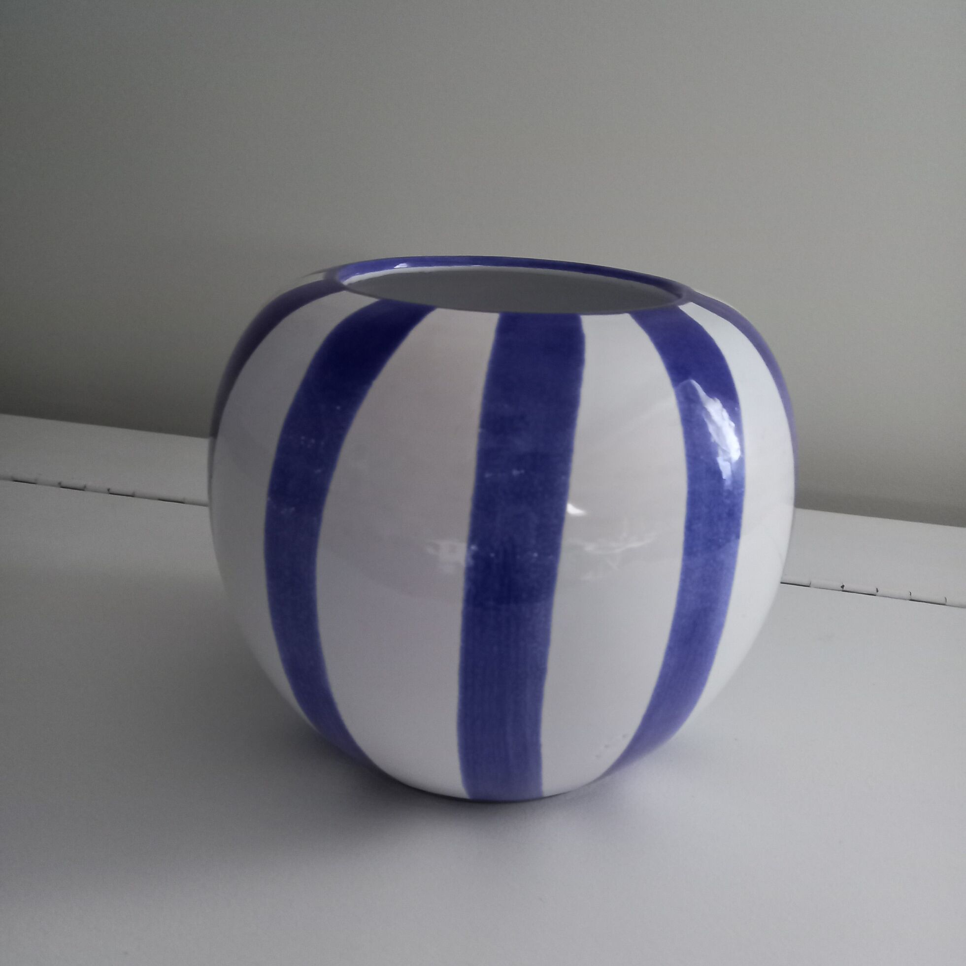 Vintage marine vase in blue and white ceramics