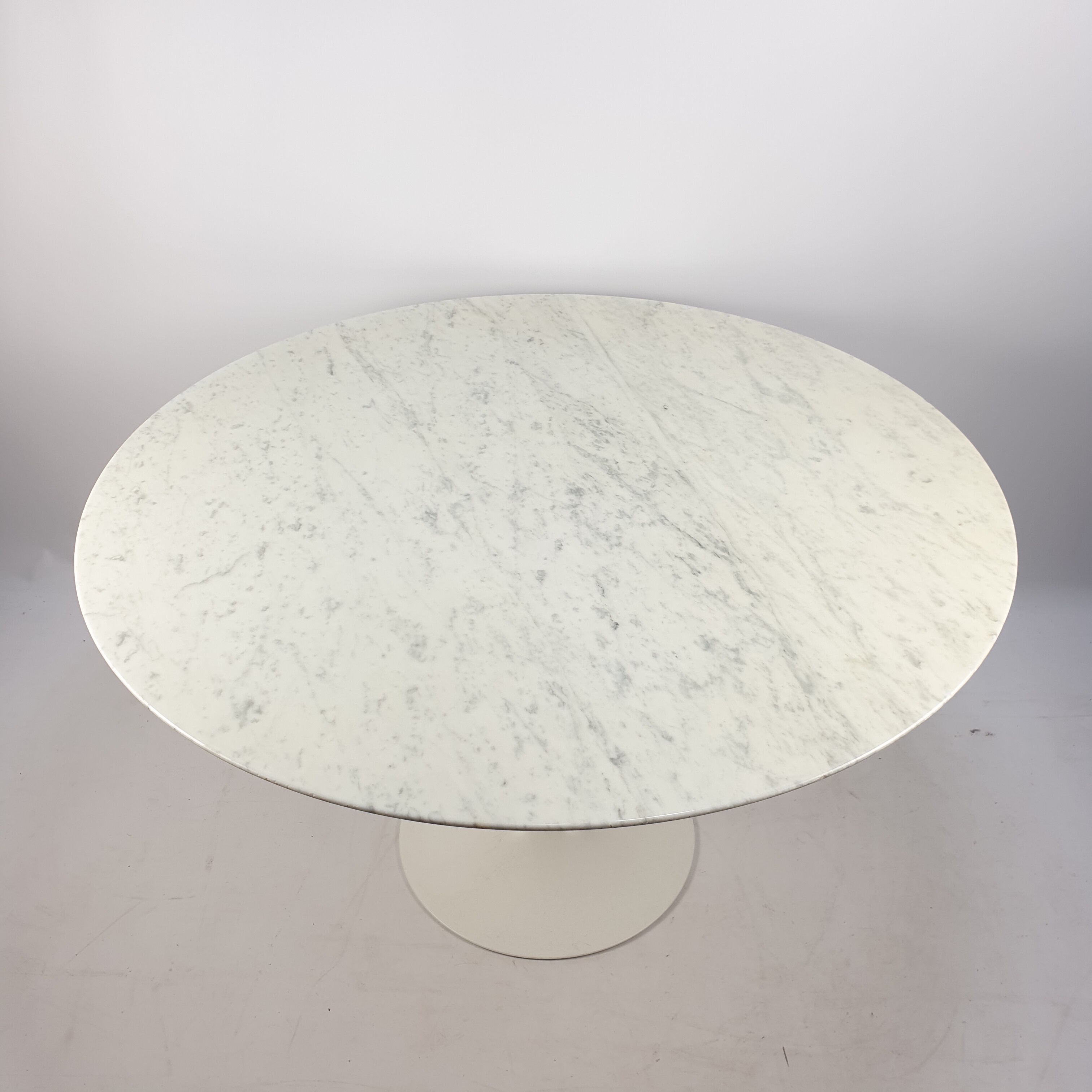 Table à manger par Eero Saarinen pour Knoll International 70