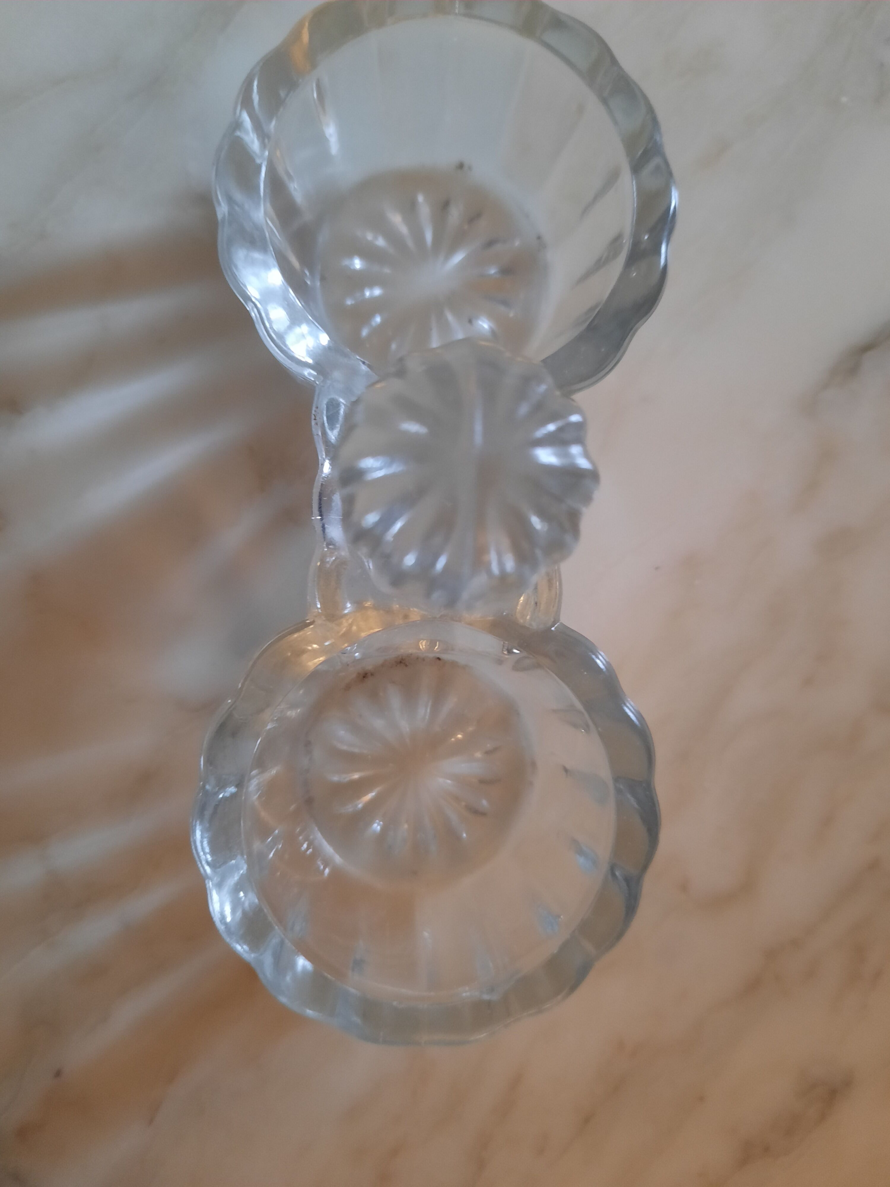 Pepper salty moulded glass