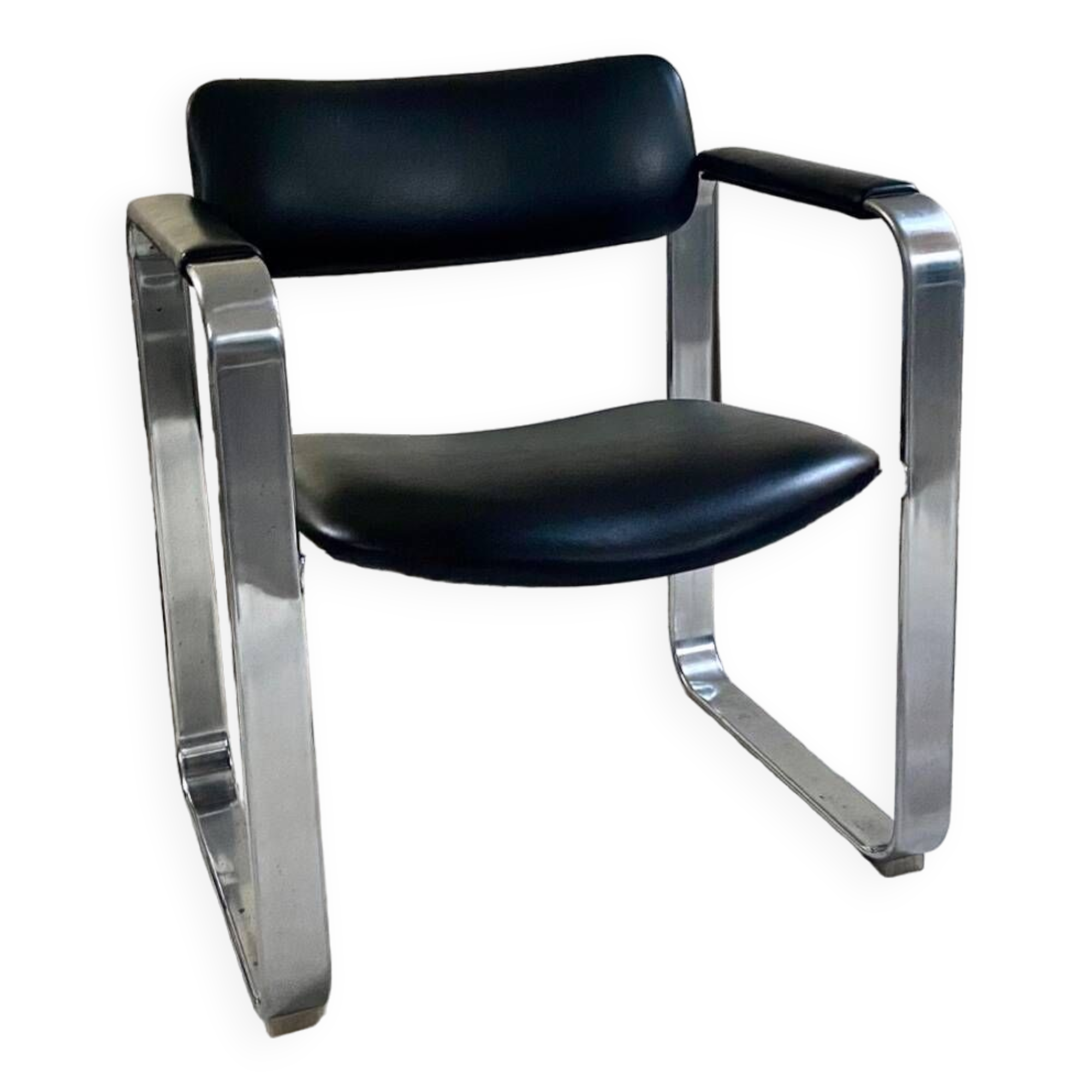 Eero Aarnio Executive Armchair