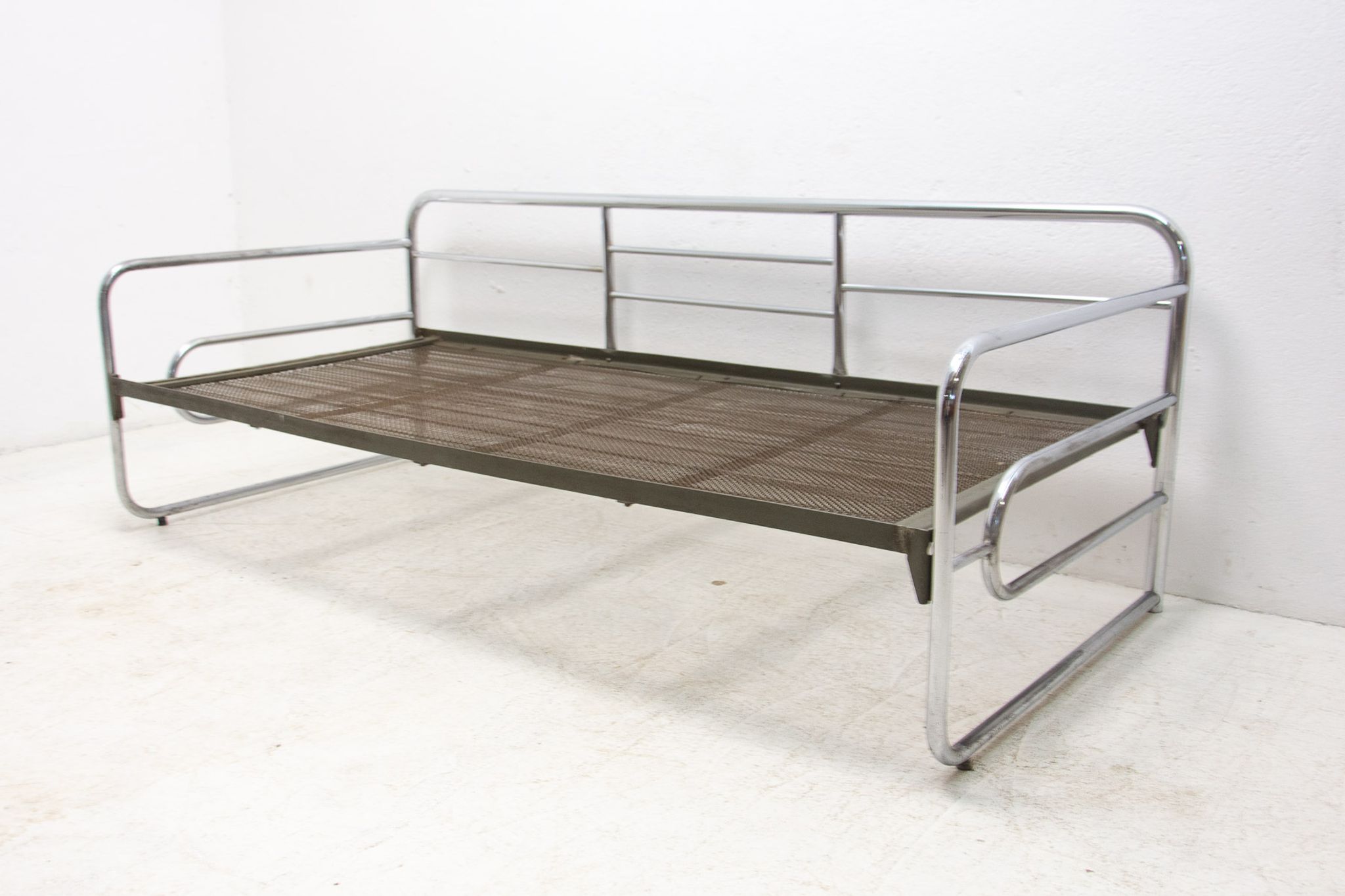 Tubular steel Bauhaus sofa, 1930´s, Bohemia
