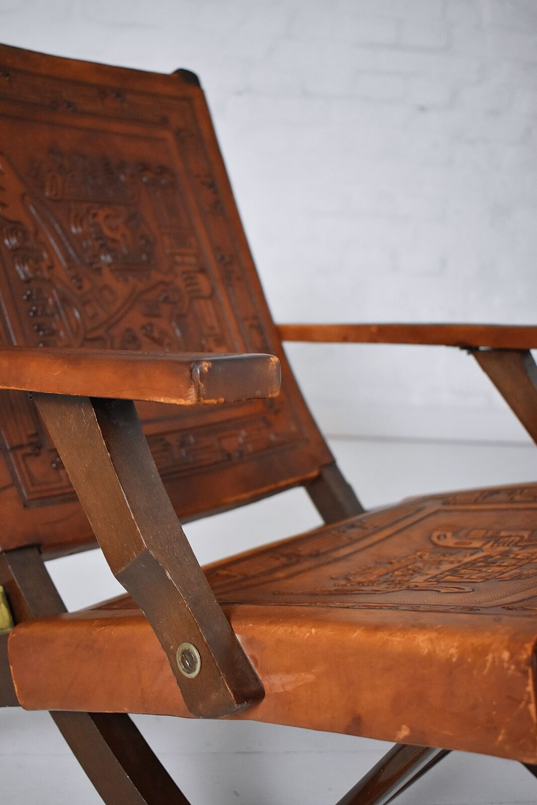 Ecuadorian wood and leather folding chair by Angel Pazmino