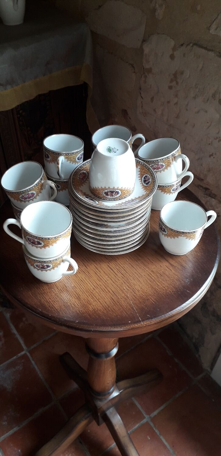 Complete coffee service in Limoges porcelain