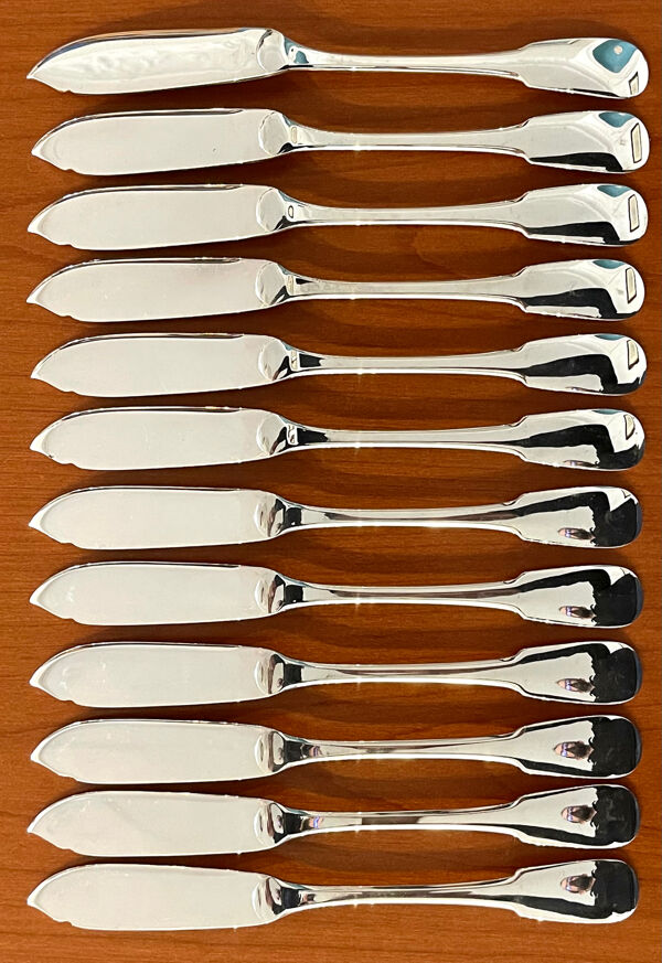 Christofle Cluny,12 couverts à poissons état neufs