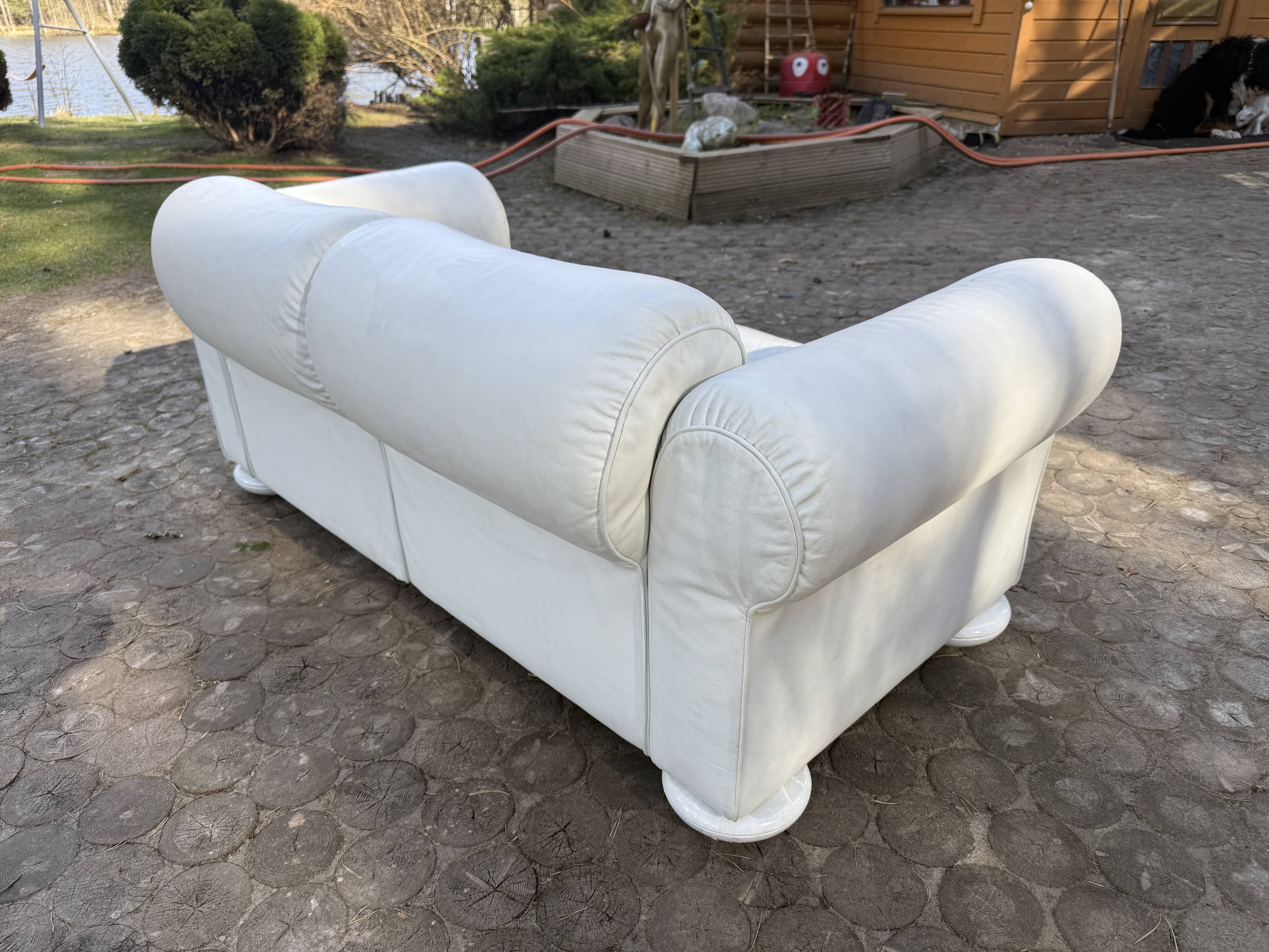Fur Comodus — 2-Seater Leather Sofa — Germany — Sculptural Vintage Lounge