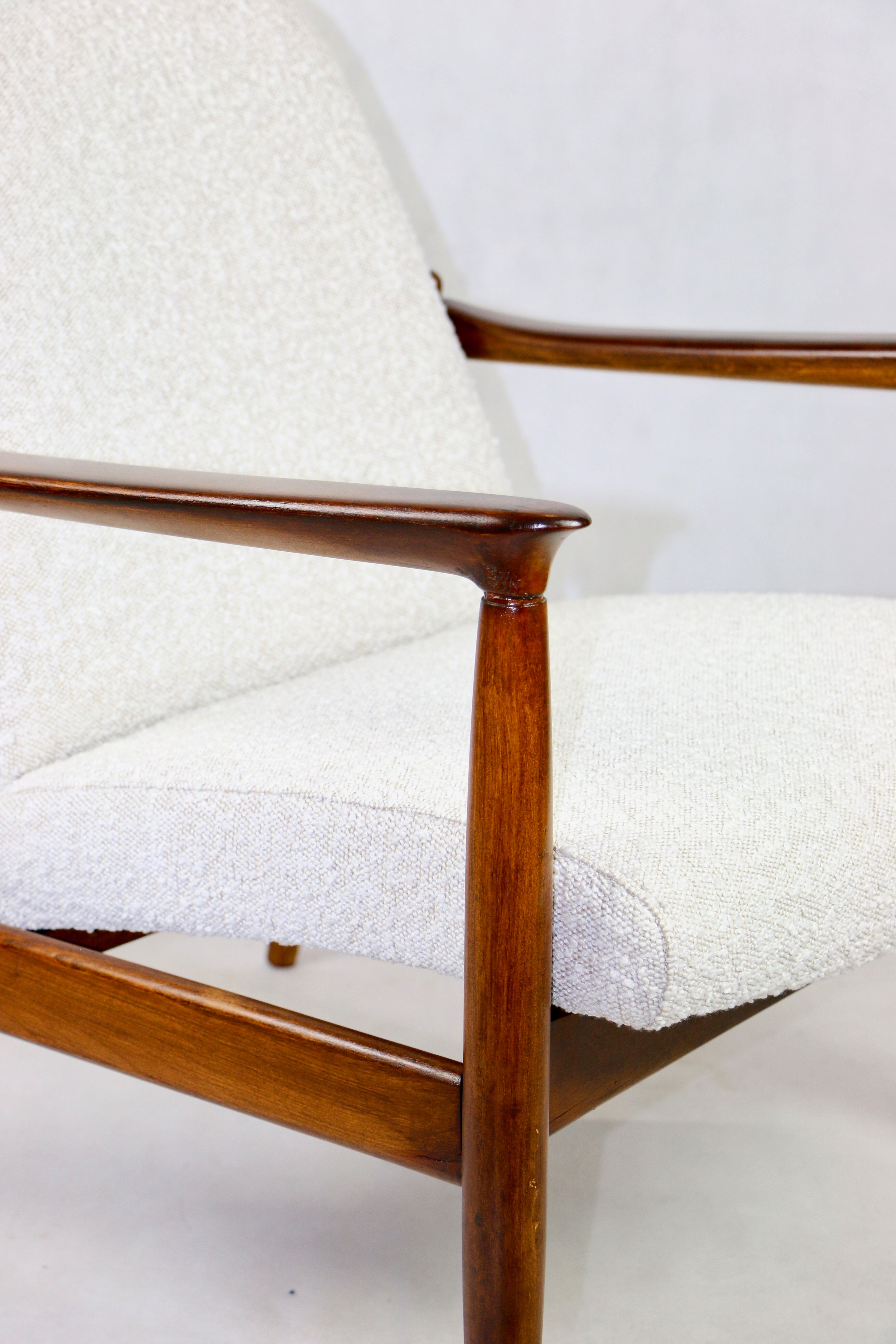 White Boucle GFM-64 armchair by Edmund Homa, 1970s