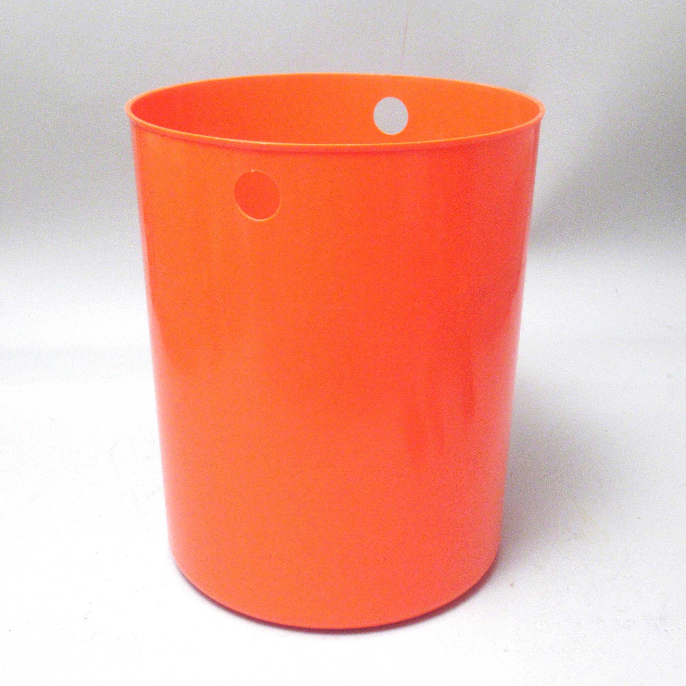 Corbeille orange Roger Tallon Art et Bureau