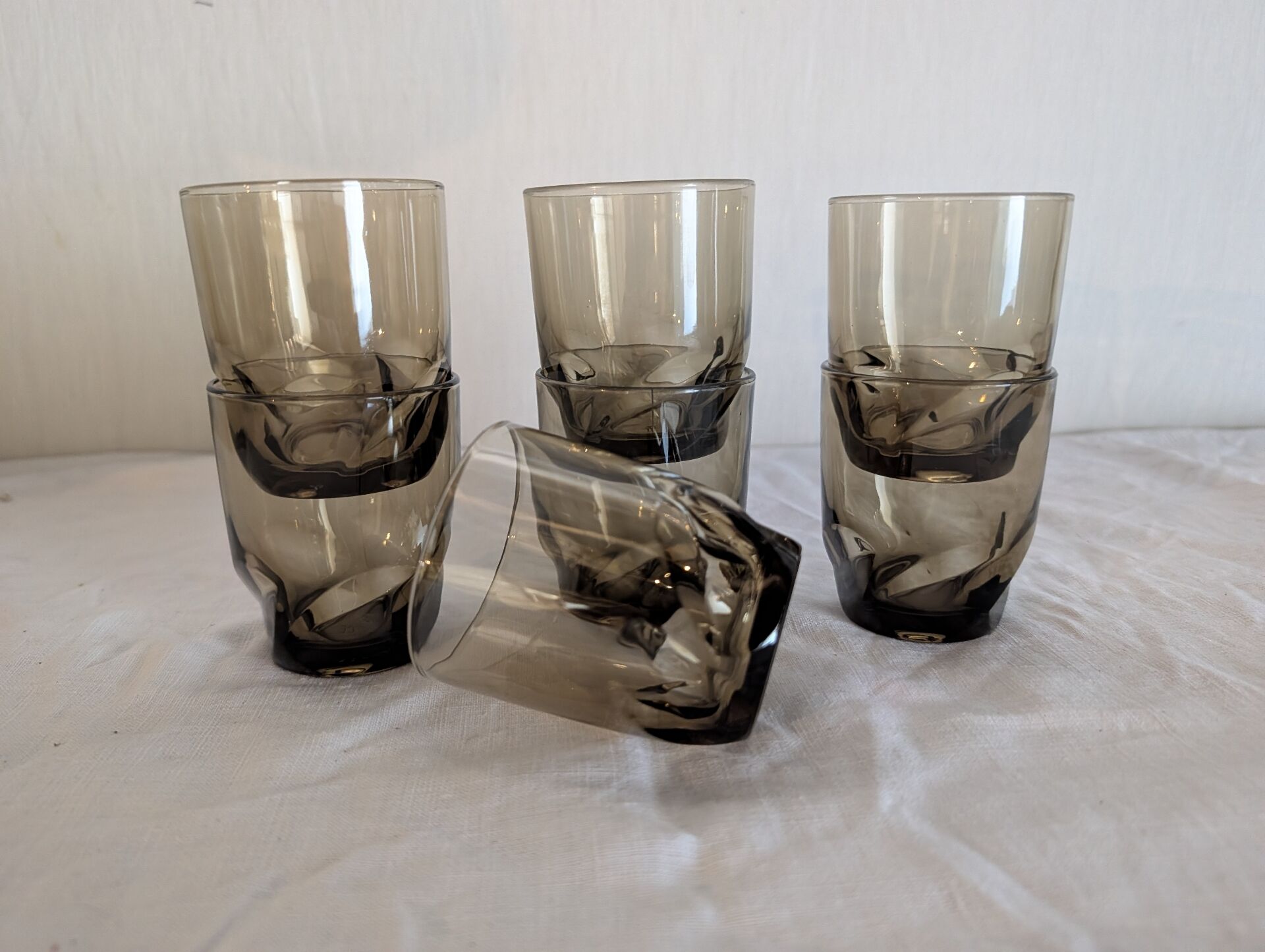 7 smoked glasses French design 1970s