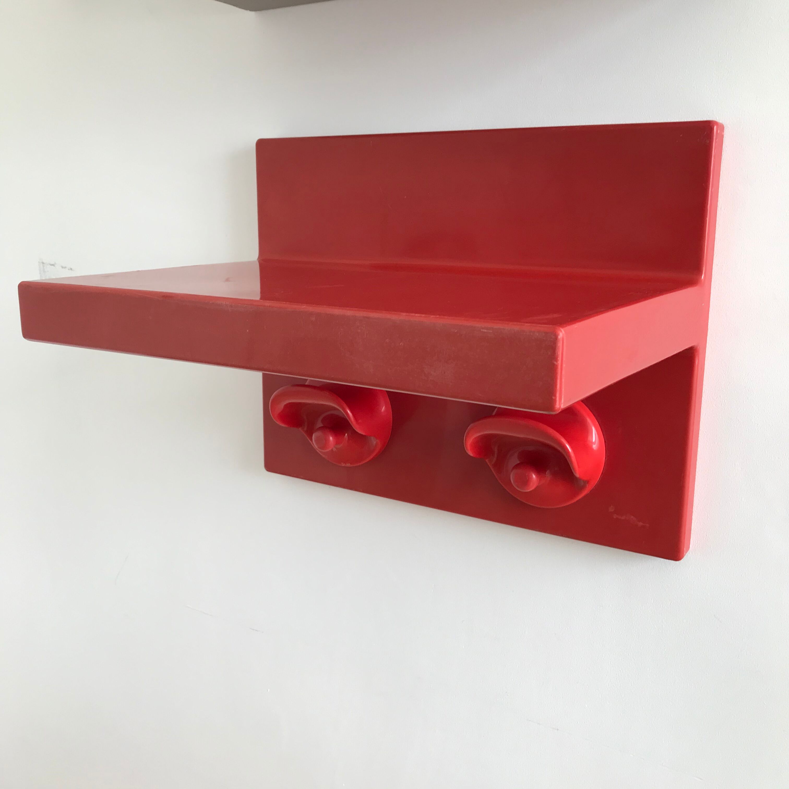 Étagère vestiaire Olaf von Bohr et Marcello Siard Kartell