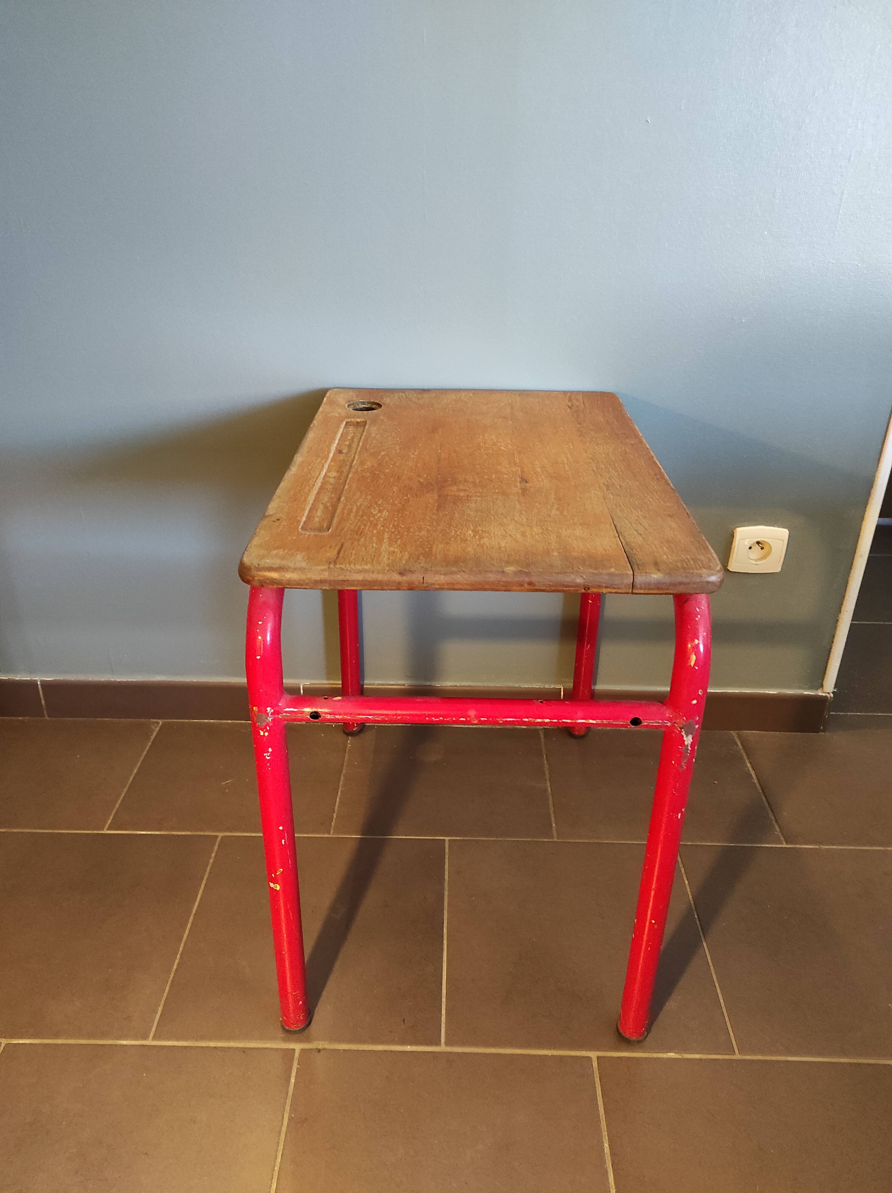 School desk in oak and red metal 1960