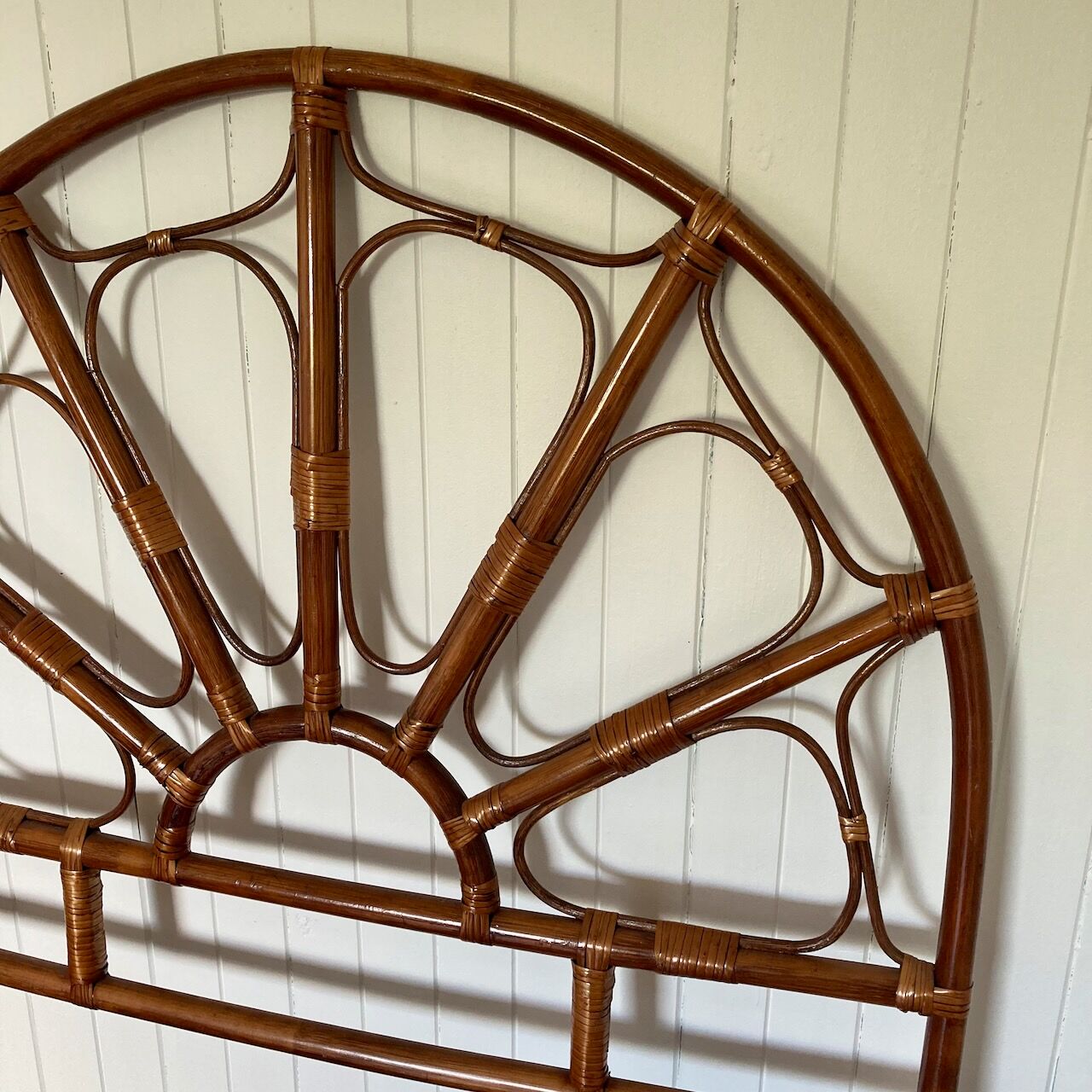 Rattan headboard 1 person