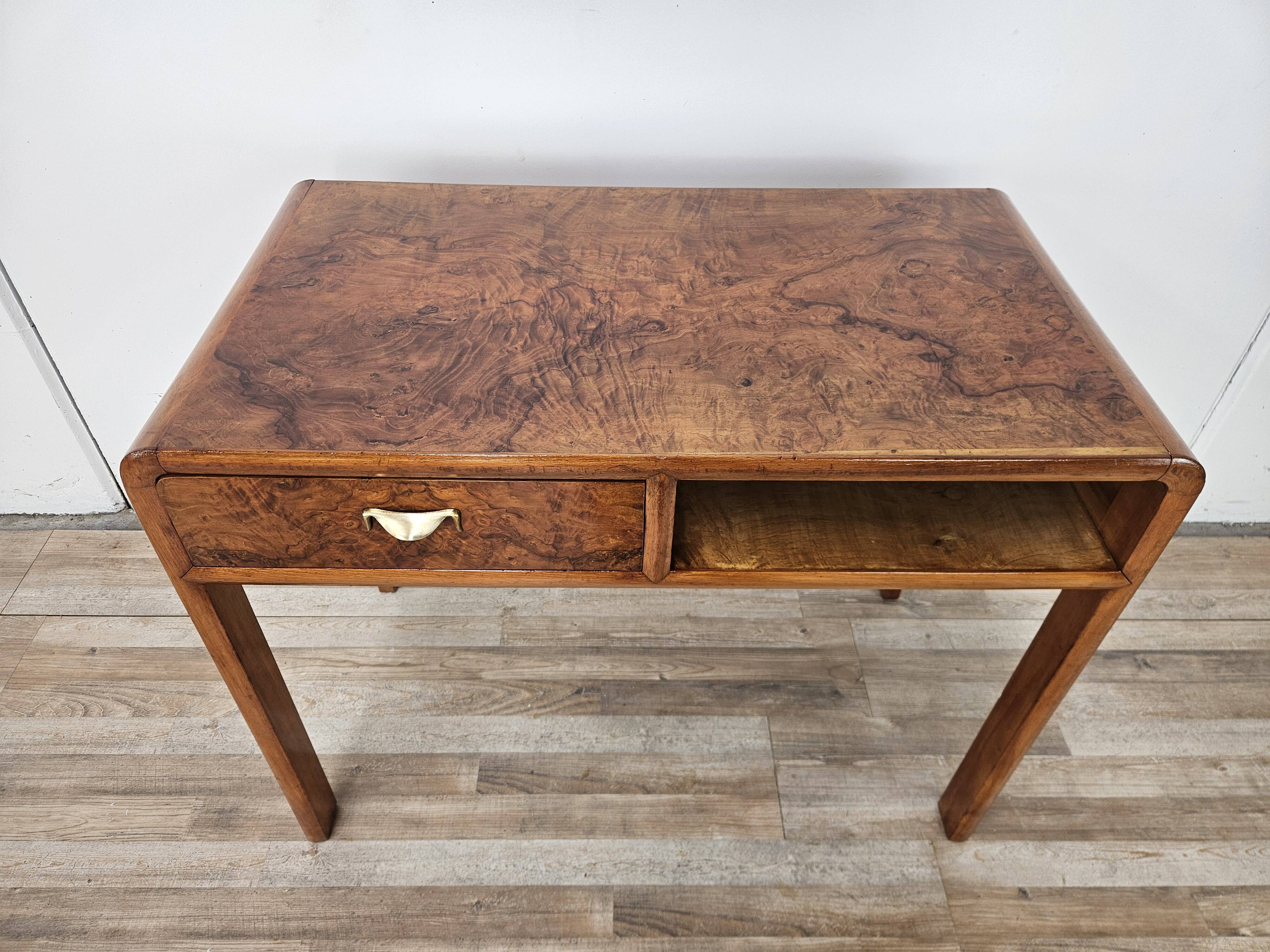 1950s Art Decò writing desk in walnut burl and blond walnut