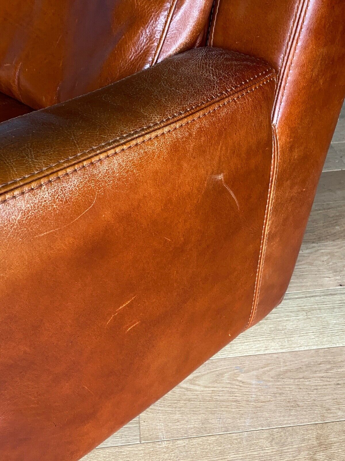 Armchair leather patina brown 1970 surpic roulette