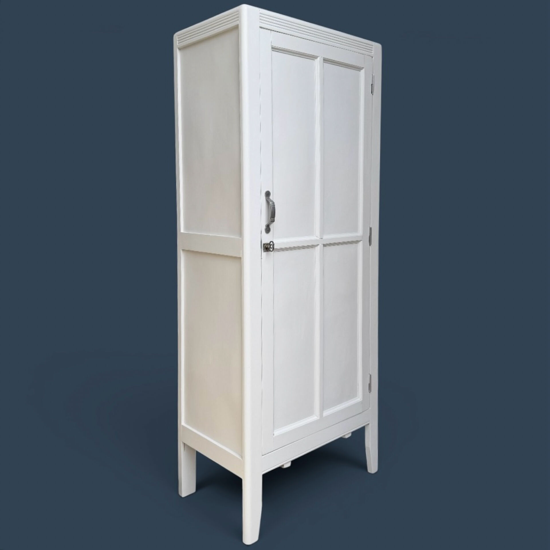 Armoire parisienne miniature ancienne
